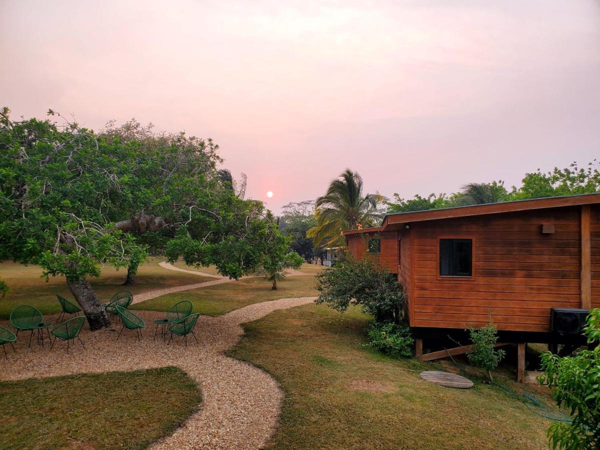 Yumas Riverfront Lodge San Ignacio Exteriér fotografie